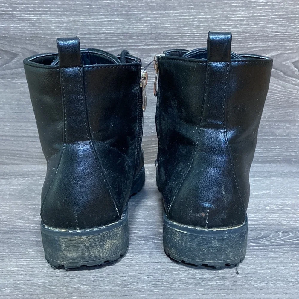 Tahari Studded Combat Boots Girls Size 2 Black Faux Leather Zip Up Side Zipper